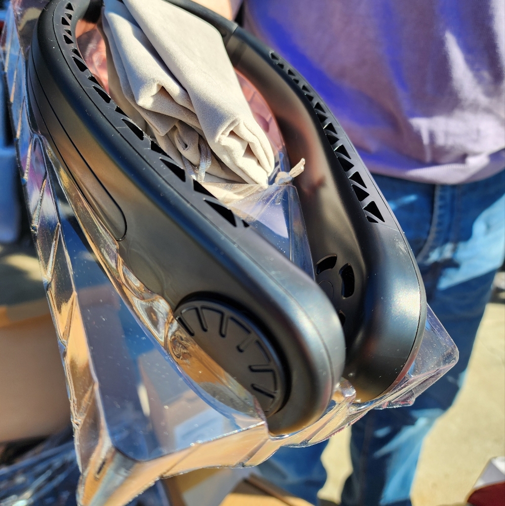Neck Fan - Picture 3 of 6